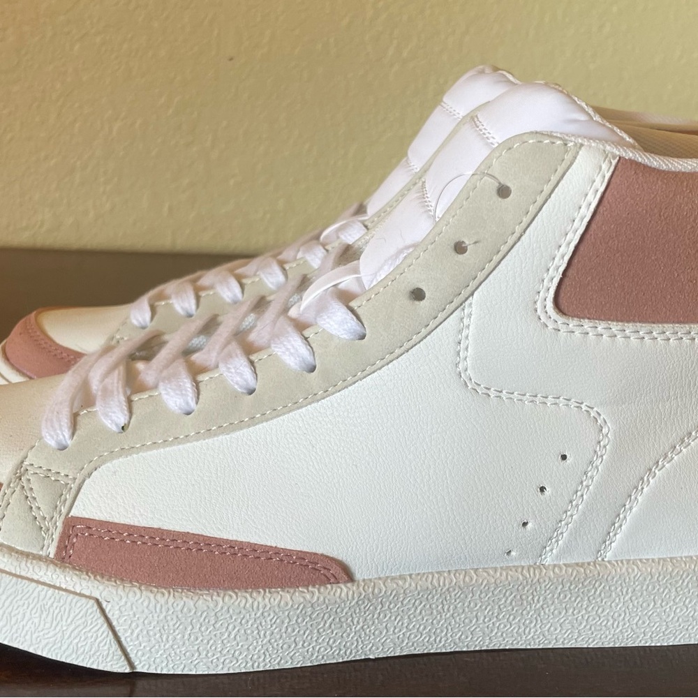 No Boundaries White and Pink Sneakers